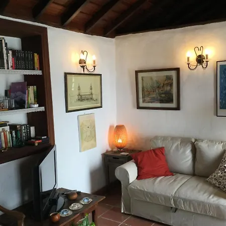 Valentina * Tigalate